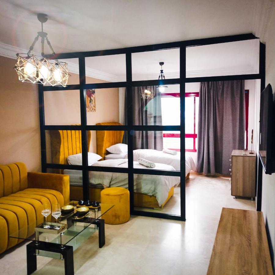 Nouveau Appartement Au Plein Centre-Ville En Face Hilton Tanger Exterior foto