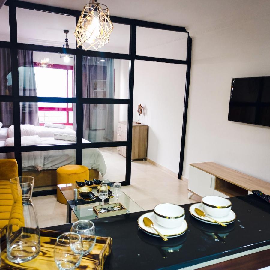 Nouveau Appartement Au Plein Centre-Ville En Face Hilton Tanger Exterior foto