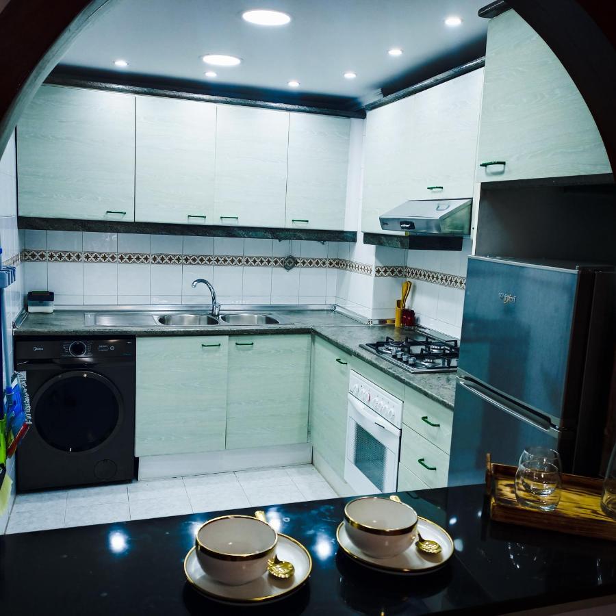 Nouveau Appartement Au Plein Centre-Ville En Face Hilton Tanger Exterior foto