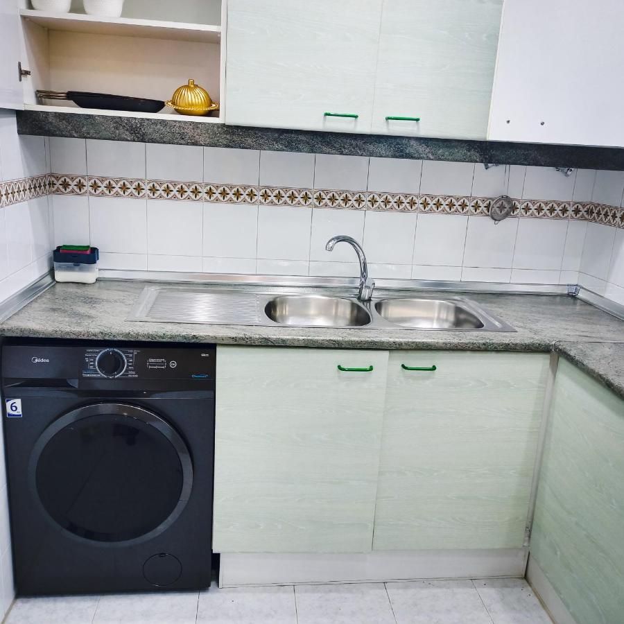 Nouveau Appartement Au Plein Centre-Ville En Face Hilton Tanger Exterior foto